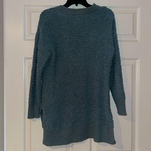 Women’s Blue Popcorn Sweater - Picture 2 of 3